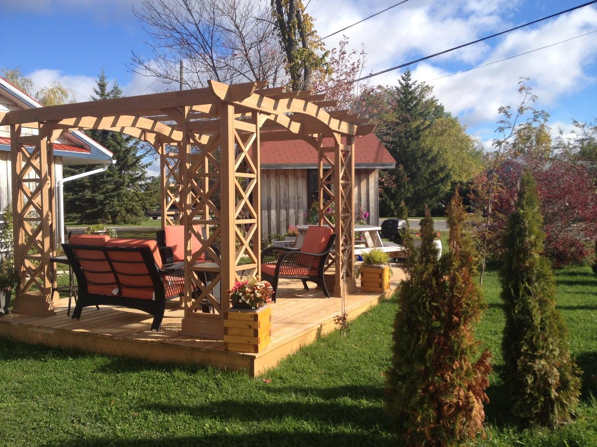 My Friends Inn Manitoulin Manitowaning 외부 사진