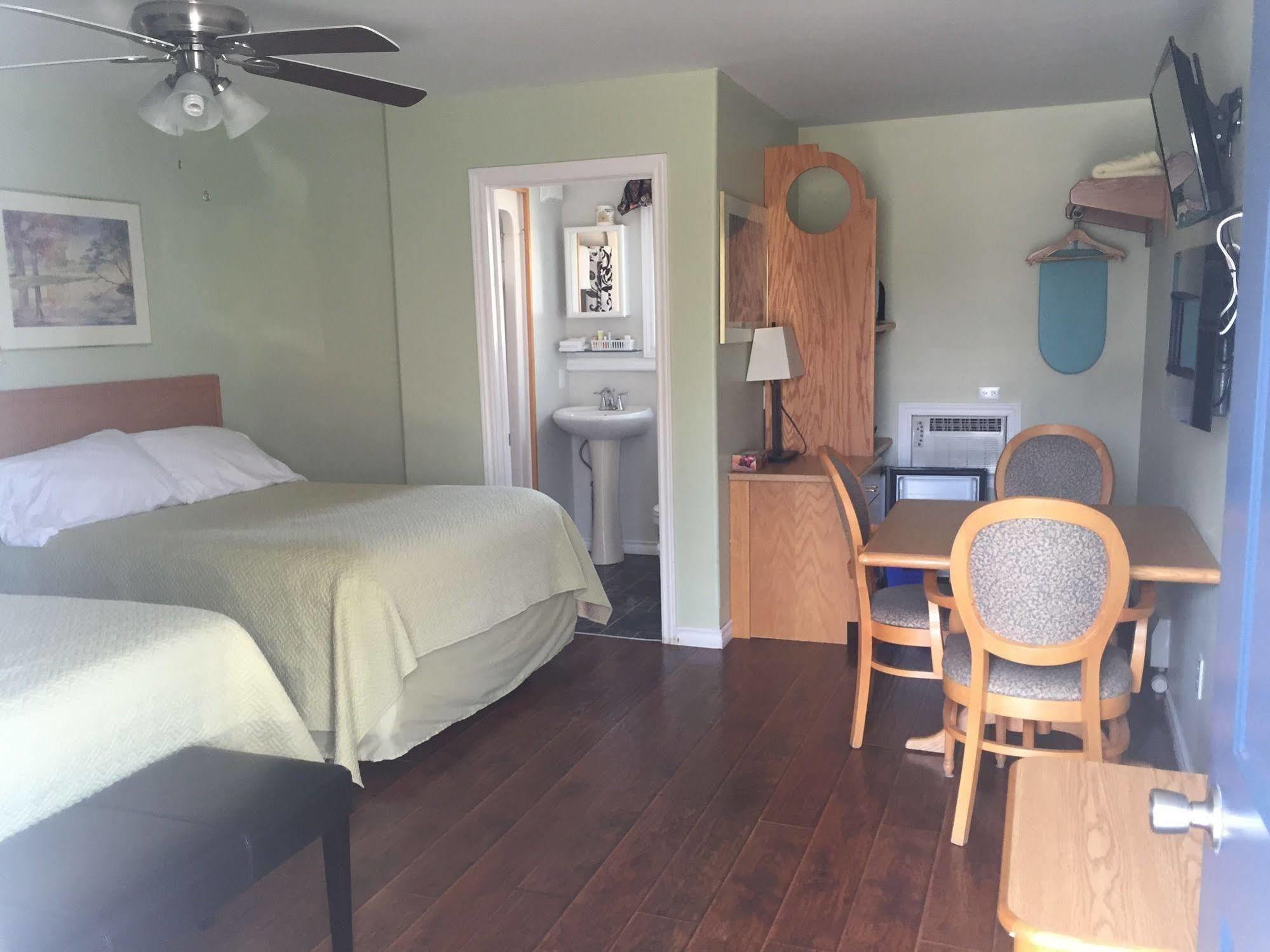 My Friends Inn Manitoulin Manitowaning 외부 사진