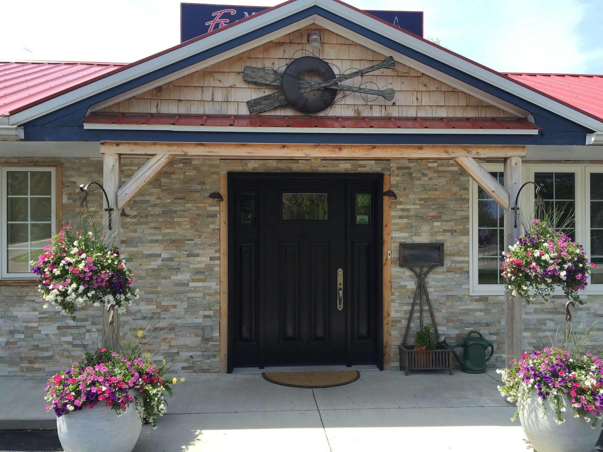 My Friends Inn Manitoulin Manitowaning 외부 사진