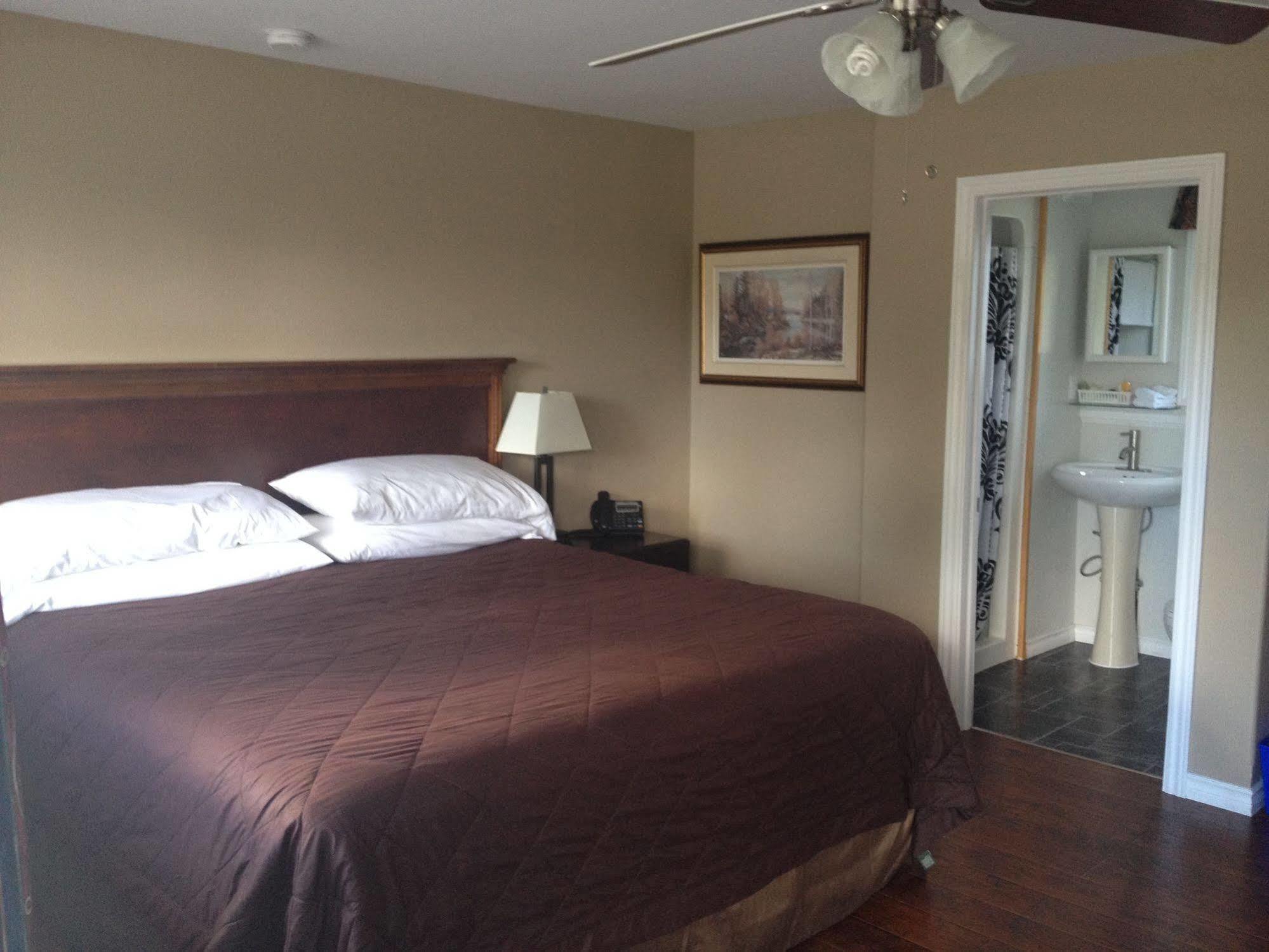 My Friends Inn Manitoulin Manitowaning 외부 사진